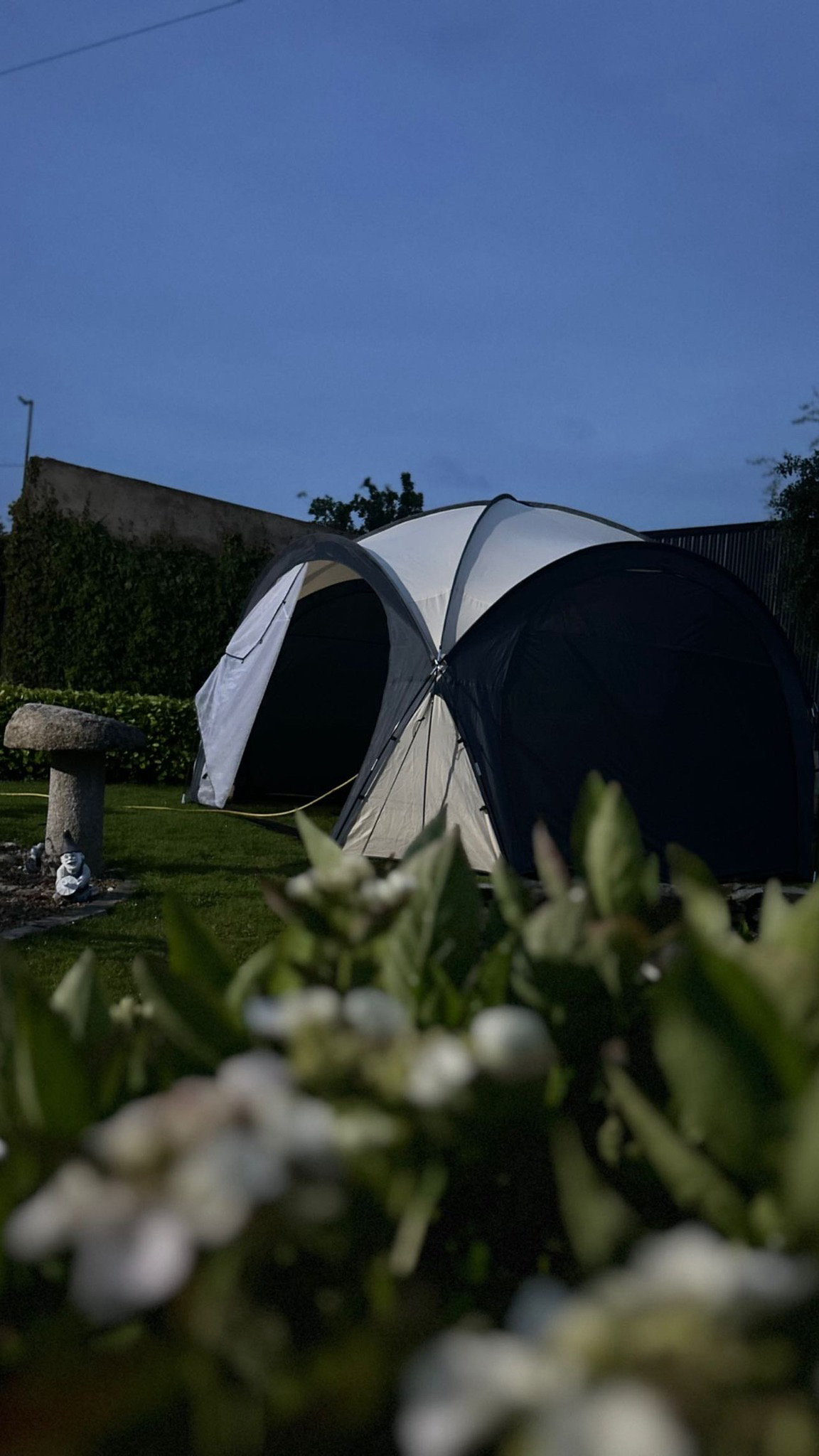 Luxury 8-person hot tub